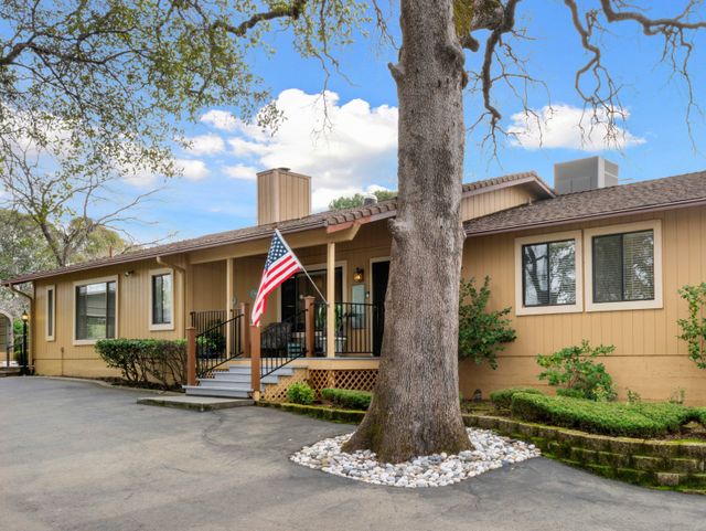 Dad's Place Residential Care Elderly in Auburn, CA