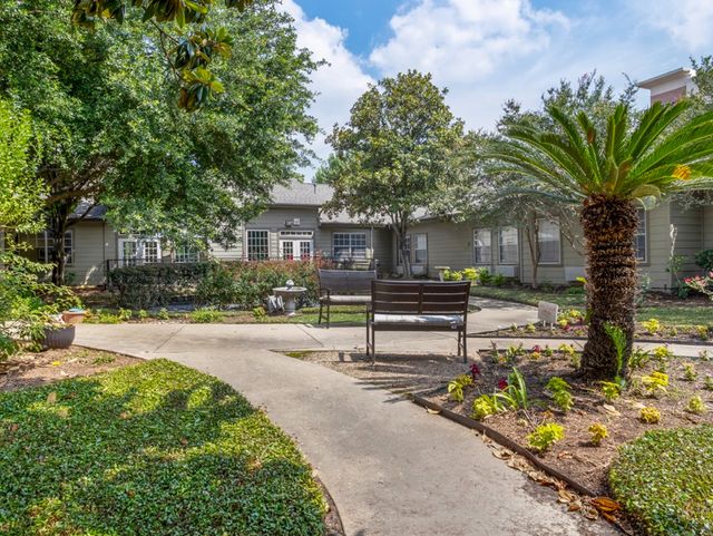 Braeswood Estates Senior Living Assisted Living Facility in Houston, TX