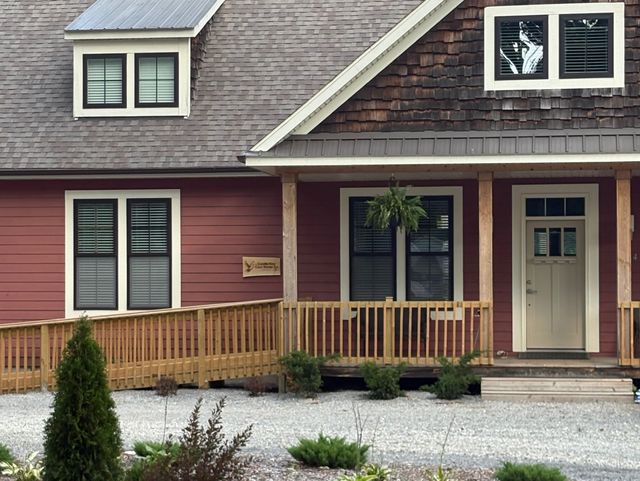 Comforting Care Home Llc Adult Small Group Home (Capacity 1-6) in Muskegon, MI